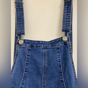 Iris jeans denim overalls Sz M